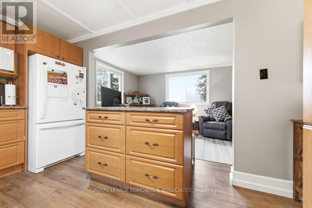 32926 Highway 17 Highway E, Deep River, Ontario  K0J 1P0 - Photo 9 - X13023222