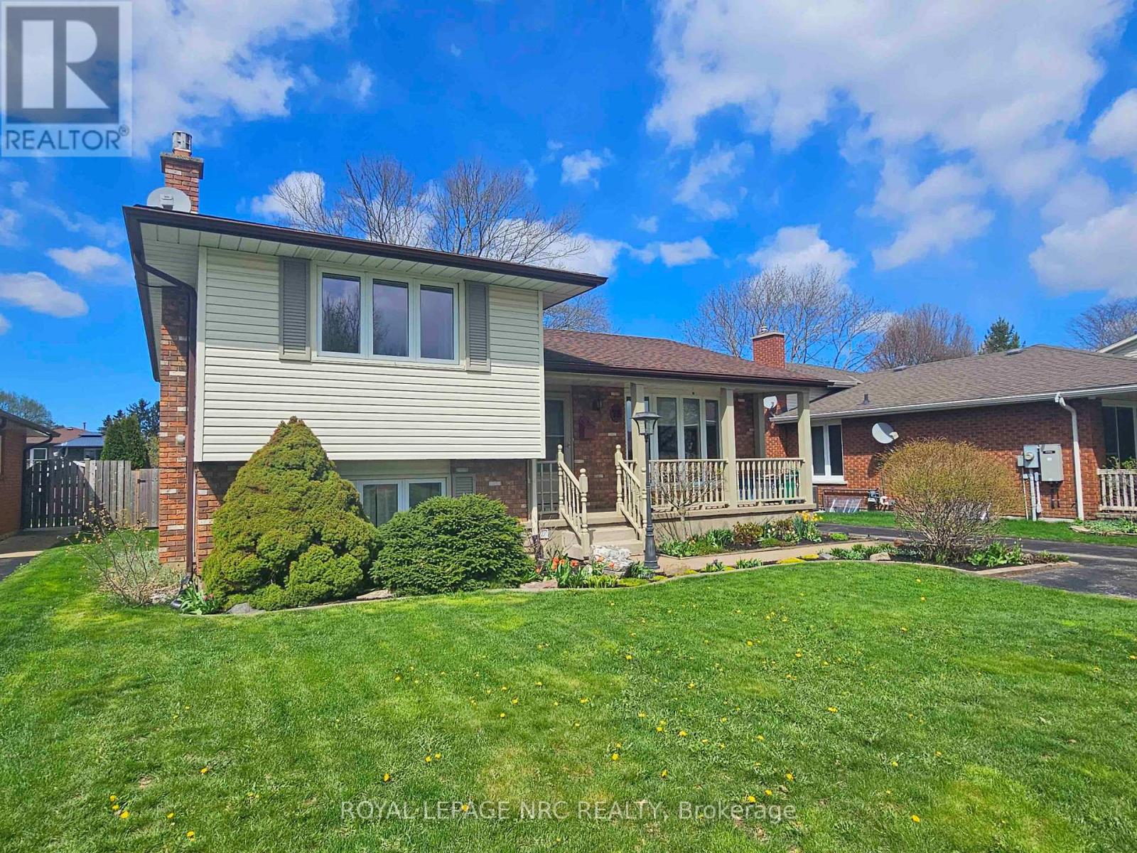 78 Page Drive, Welland, Ontario  L3C 6E4 - Photo 2 - X13023238