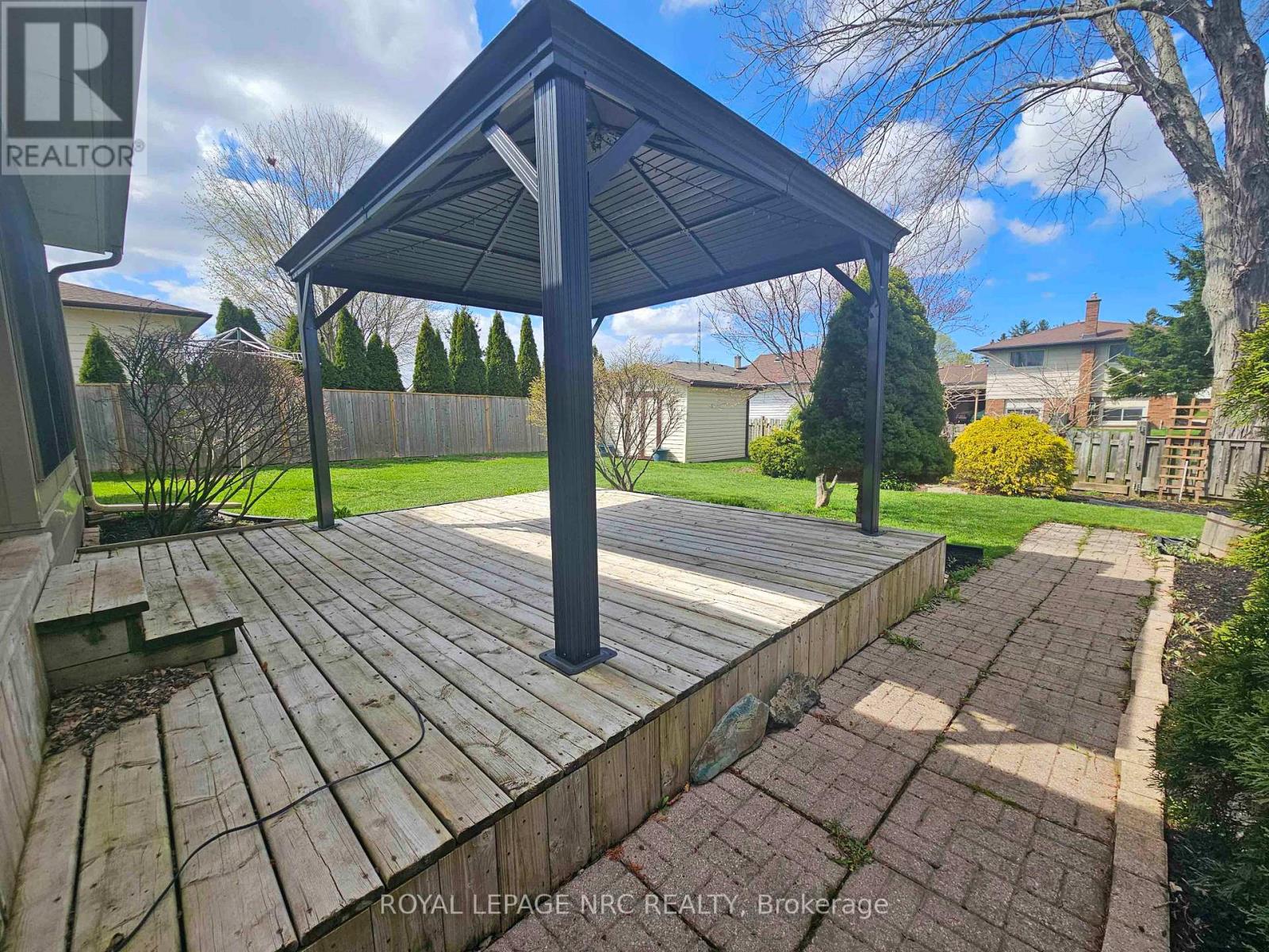 78 Page Drive, Welland, Ontario  L3C 6E4 - Photo 6 - X13023238