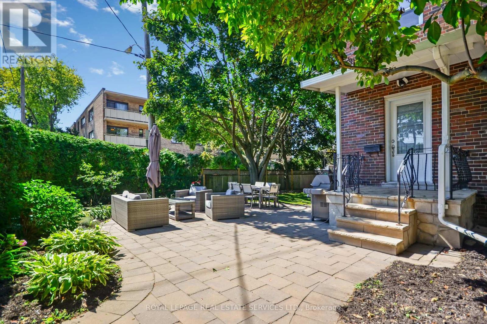 352 Winnett Avenue, Toronto, Ontario  M6C 3M1 - Photo 33 - C13023206