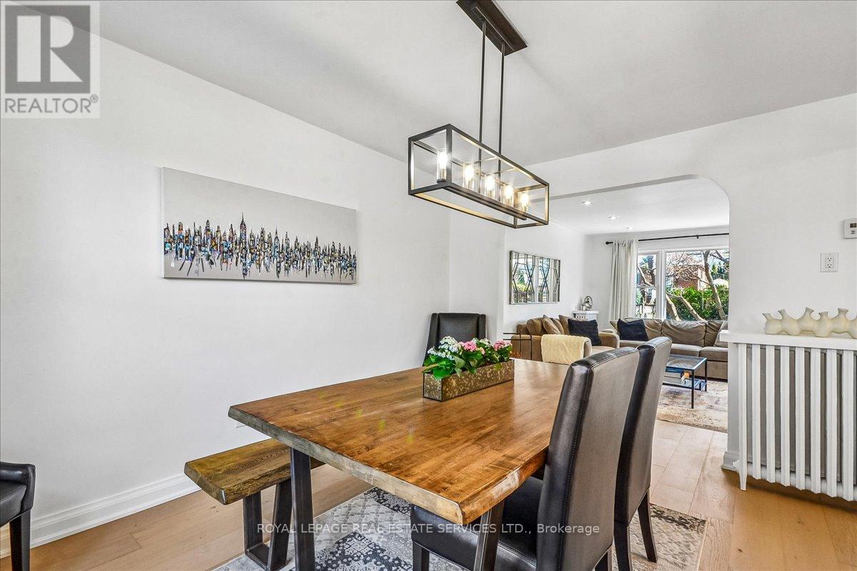 352 Winnett Avenue, Toronto, Ontario  M6C 3M1 - Photo 6 - C13023206