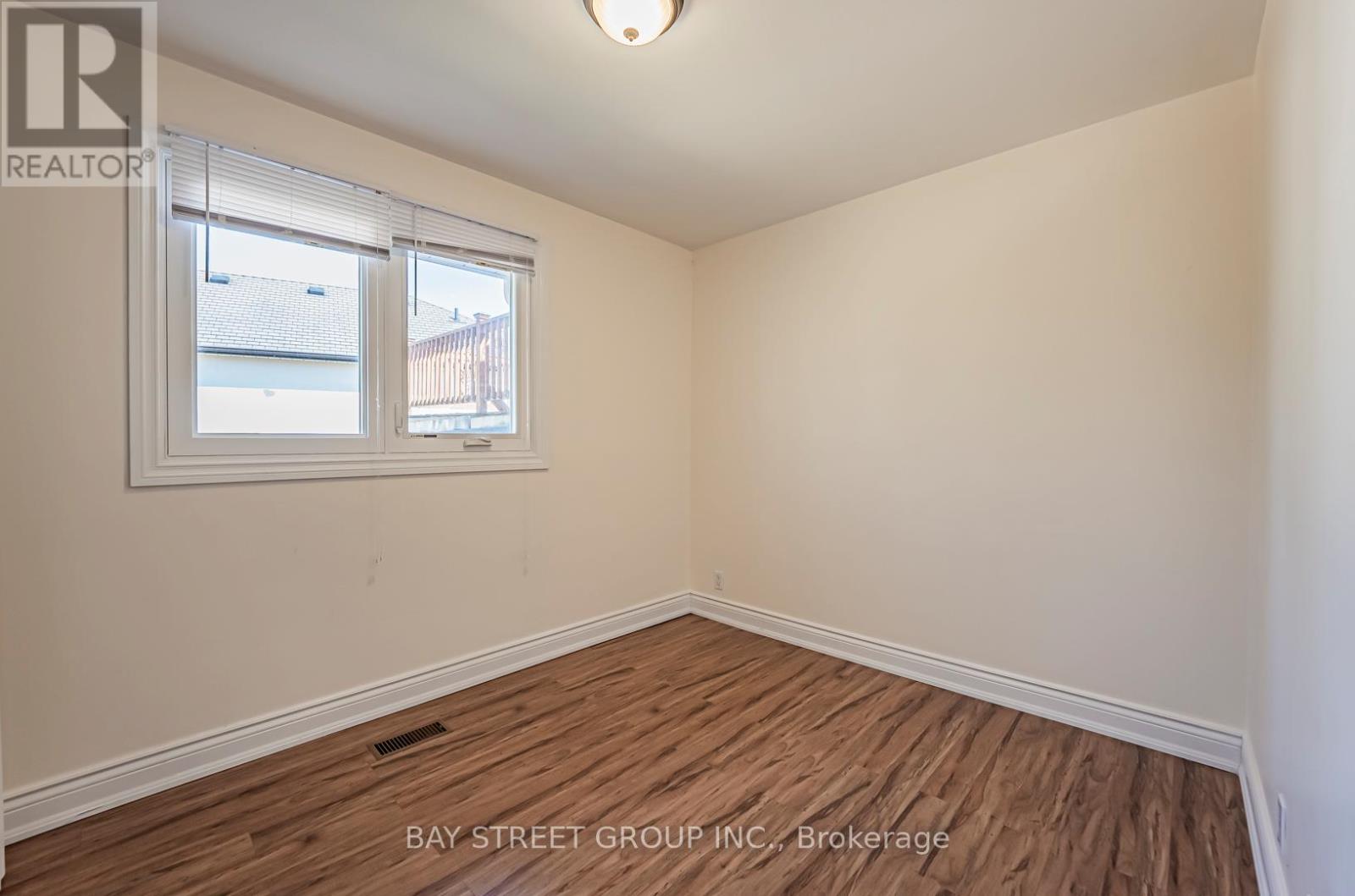 38 Foursome Crescent, Toronto, Ontario  M2P 1W3 - Photo 12 - C13023228