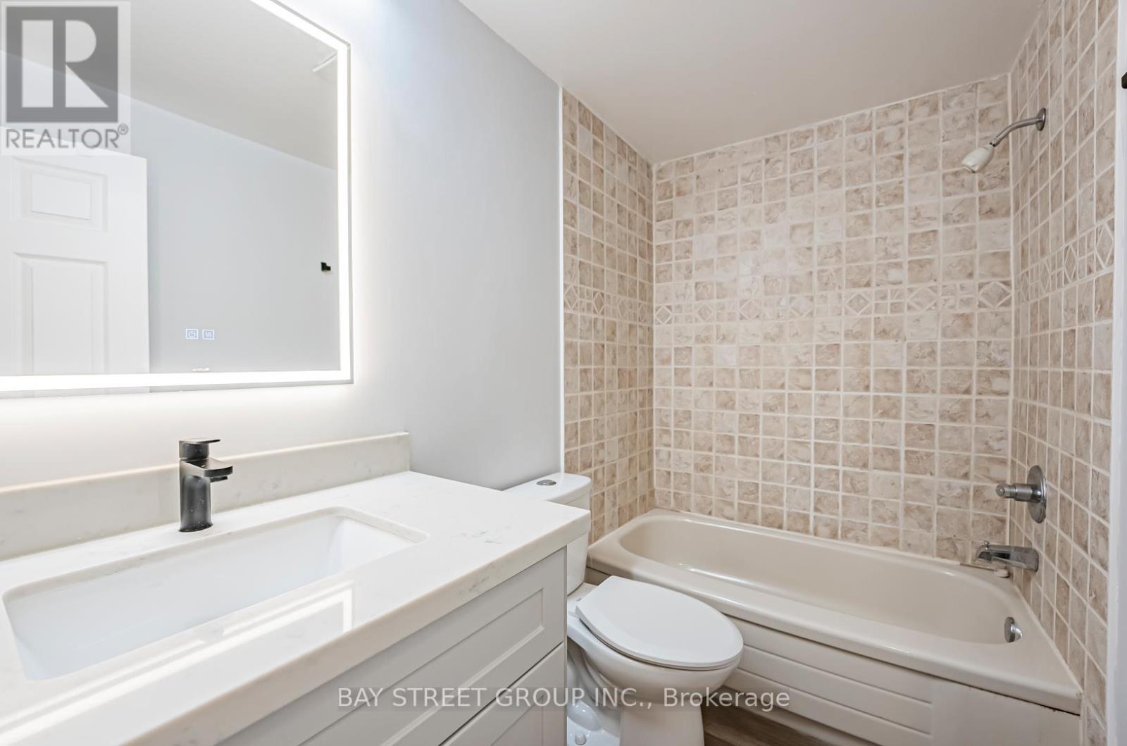 38 Foursome Crescent, Toronto, Ontario  M2P 1W3 - Photo 25 - C13023228