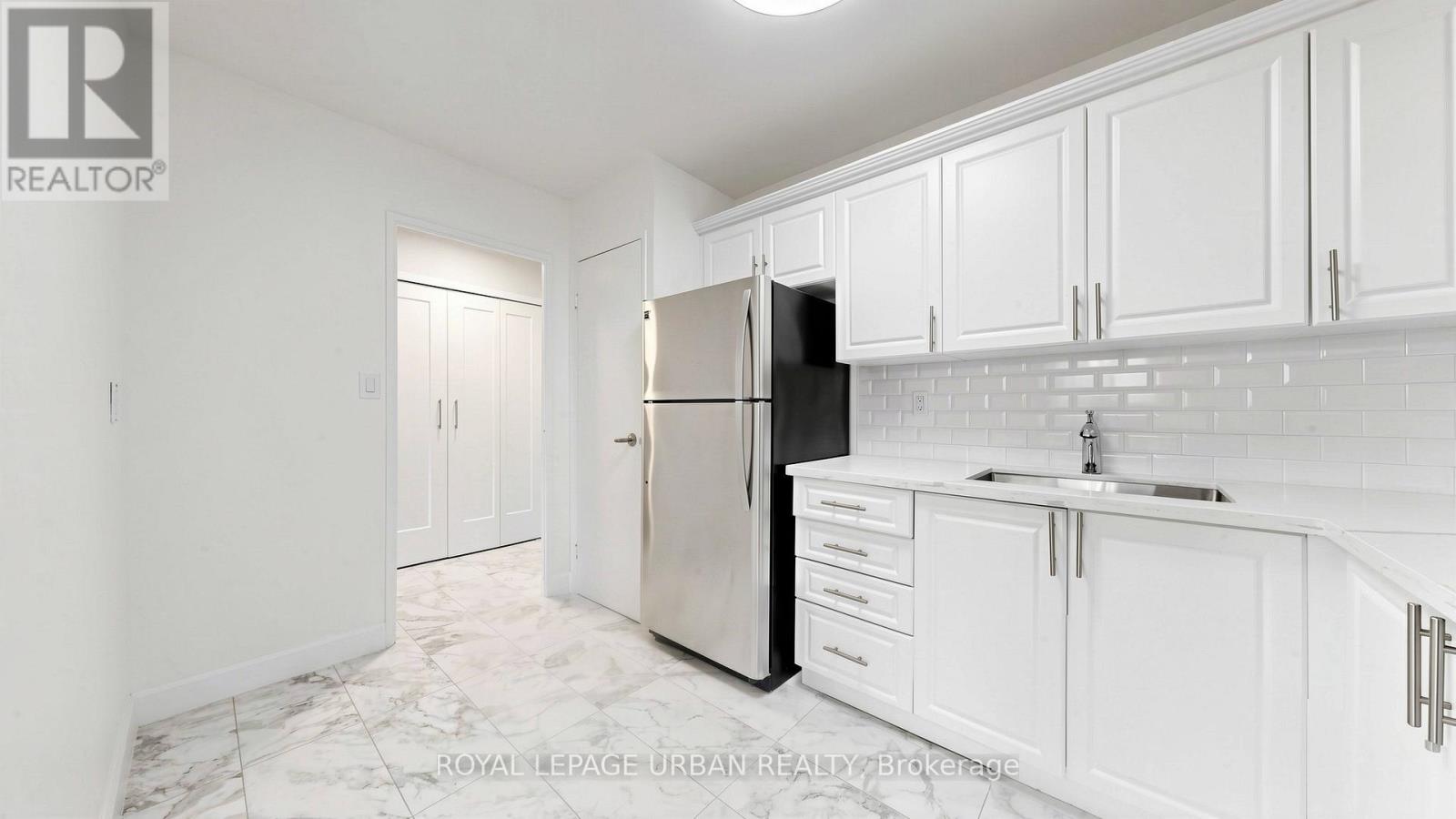 602 - 60 Pavane Linkway, Toronto, Ontario  M3C 1A1 - Photo 11 - C13023262