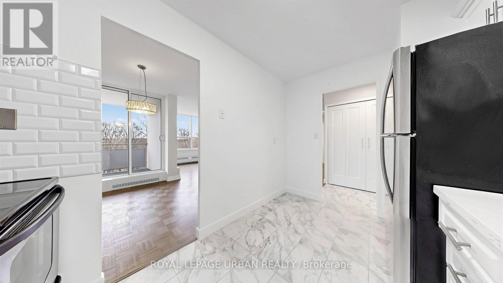 602 - 60 Pavane Linkway, Toronto, Ontario  M3C 1A1 - Photo 13 - C13023262