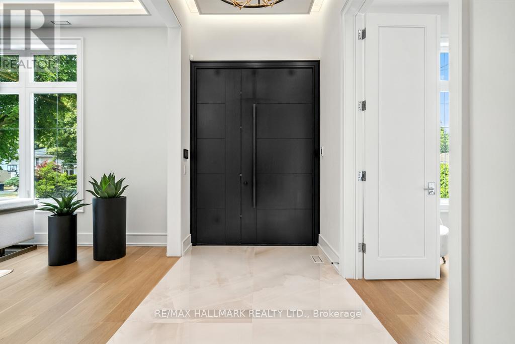 215 Northwood Drive, Toronto, Ontario  M2M 2K5 - Photo 5 - C13023270