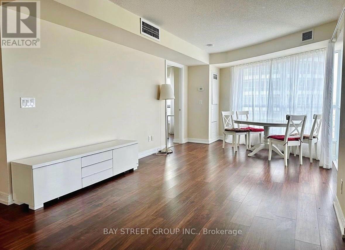 1908 - 151 Village Green Square, Toronto, Ontario  M1S 0K5 - Photo 2 - E13023214