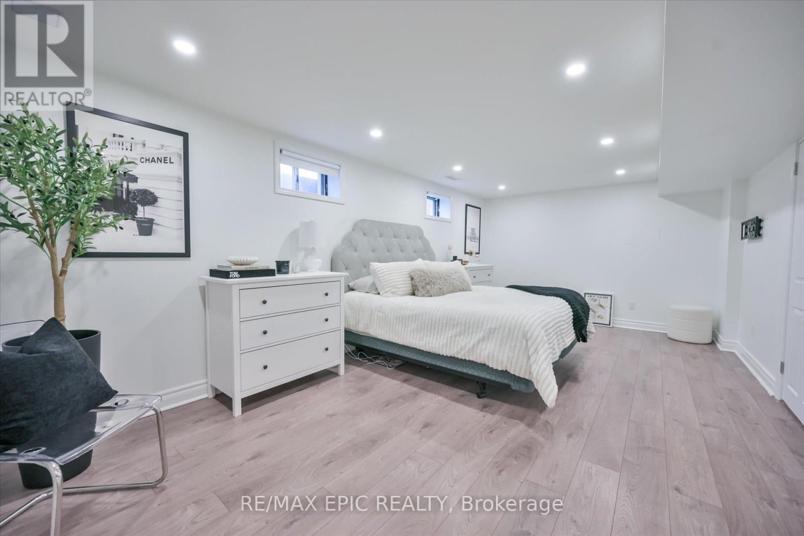 33 Emmett Place, Whitby, Ontario  L1R 2B4 - Photo 34 - E13023274