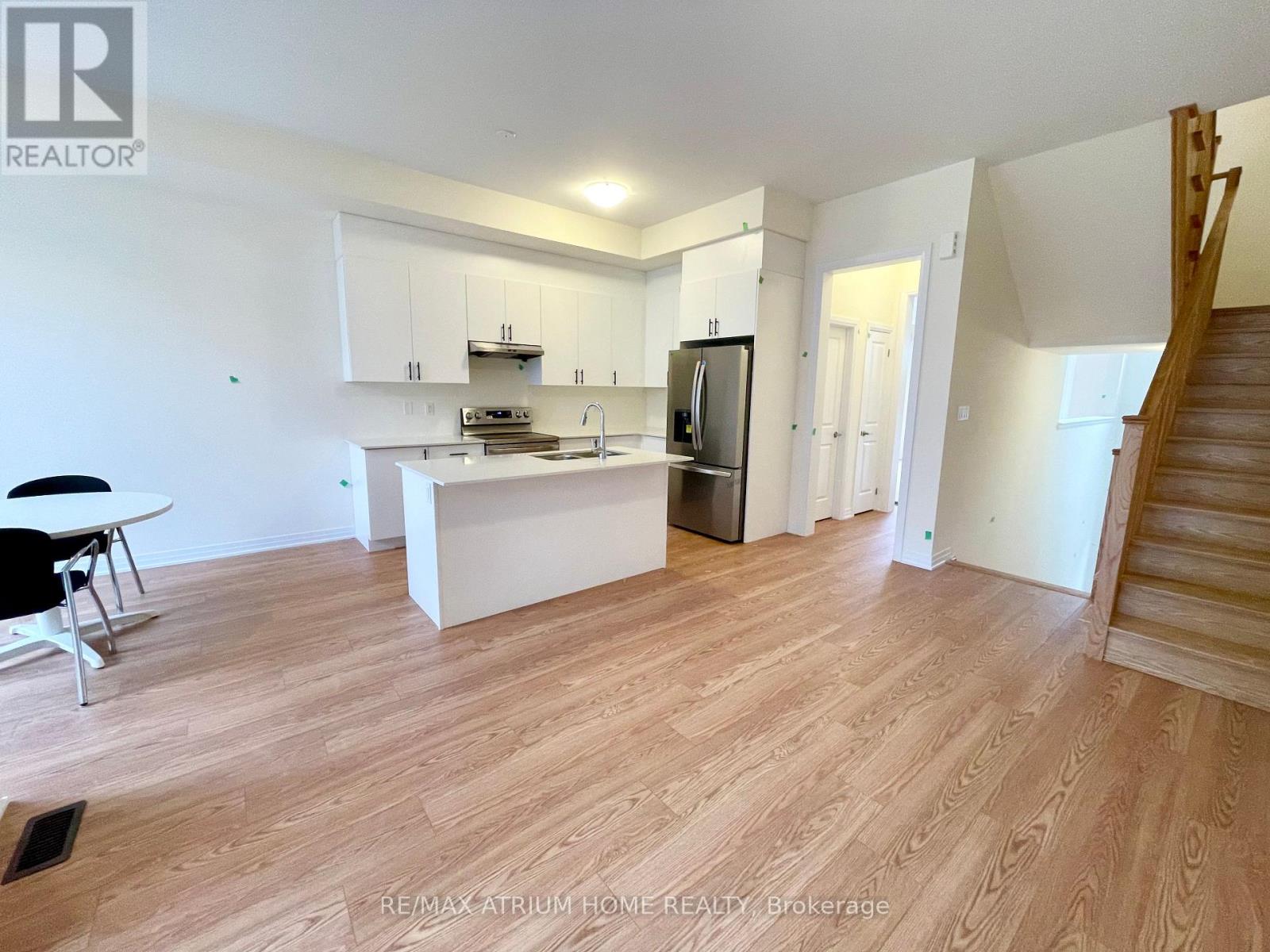 22 Kahshe Lane, Richmond Hill, Ontario  L4S 0N7 - Photo 3 - N13023216