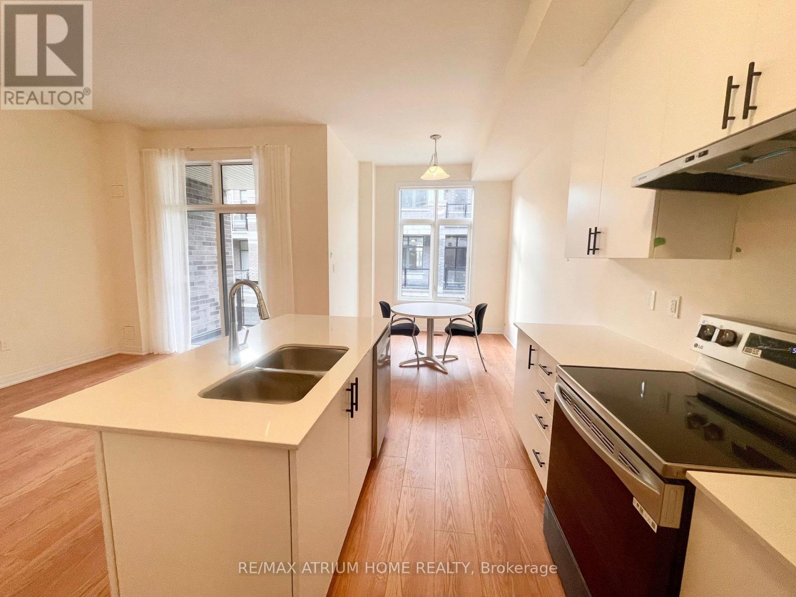 22 Kahshe Lane, Richmond Hill, Ontario  L4S 0N7 - Photo 6 - N13023216