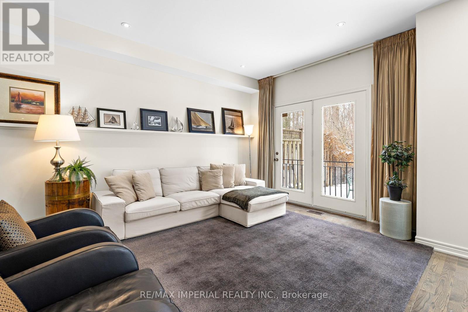 16 Carriage House Court, Richmond Hill, Ontario  L4E 4V3 - Photo 10 - N13023258