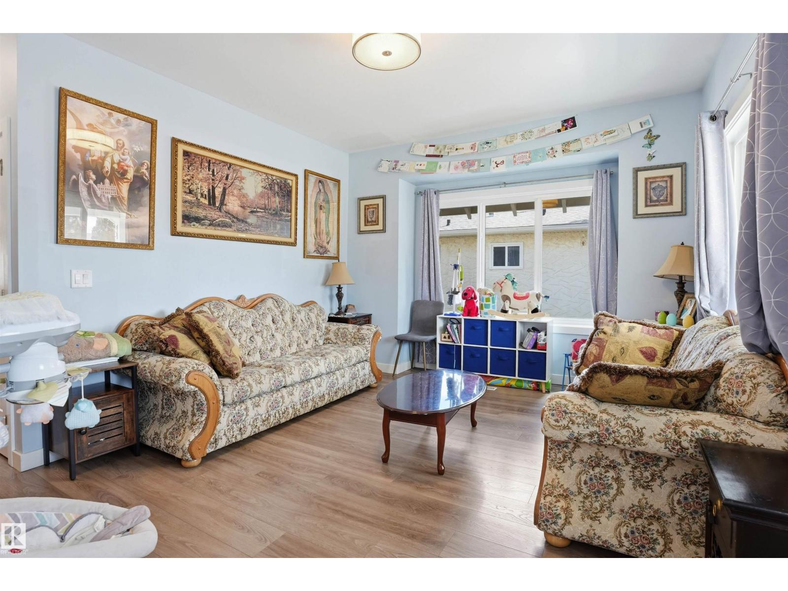 5232 51 Av, Mundare, Alberta  T0B 3H0 - Photo 5 - E4483285