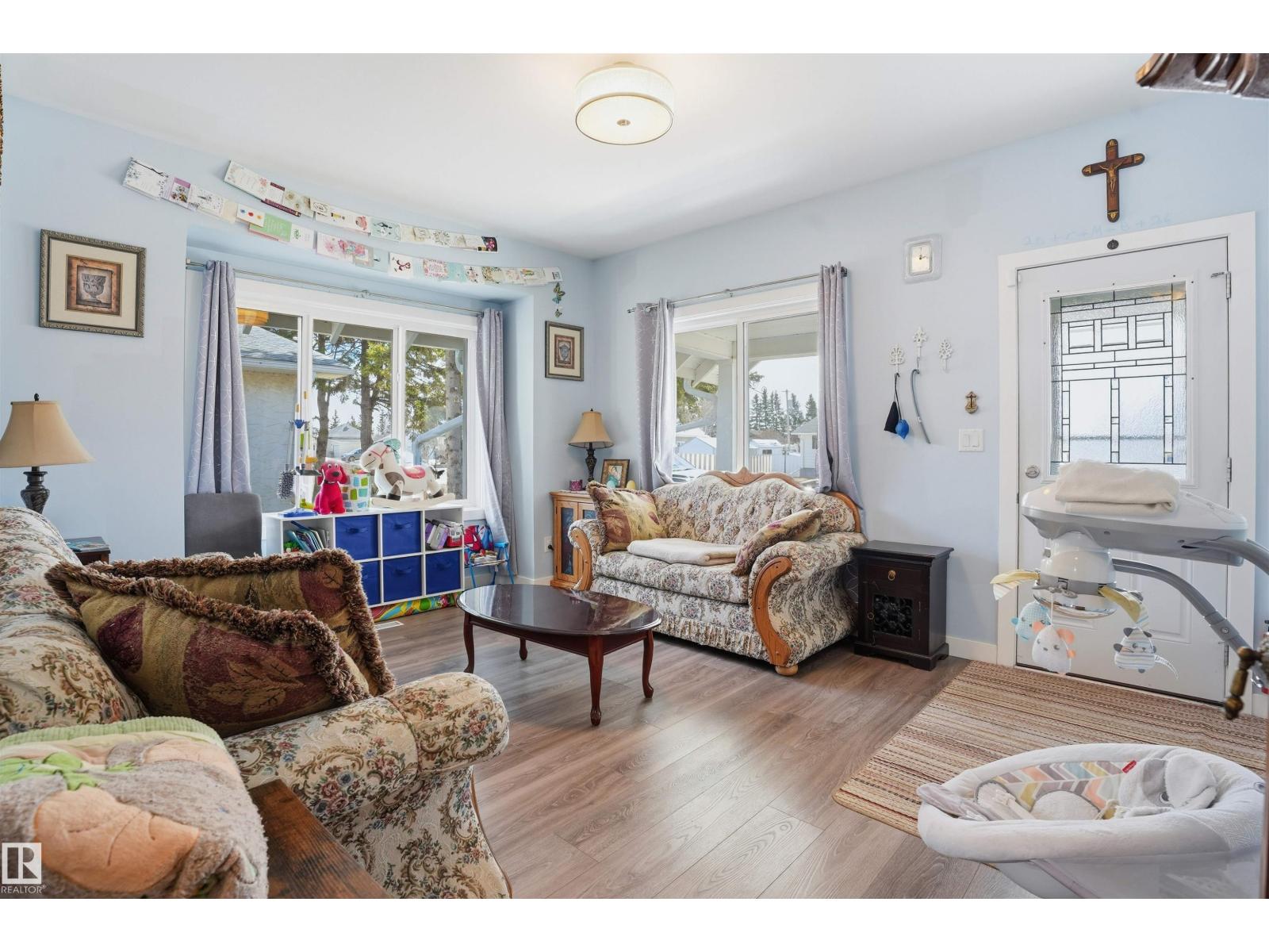 5232 51 Av, Mundare, Alberta  T0B 3H0 - Photo 6 - E4483285