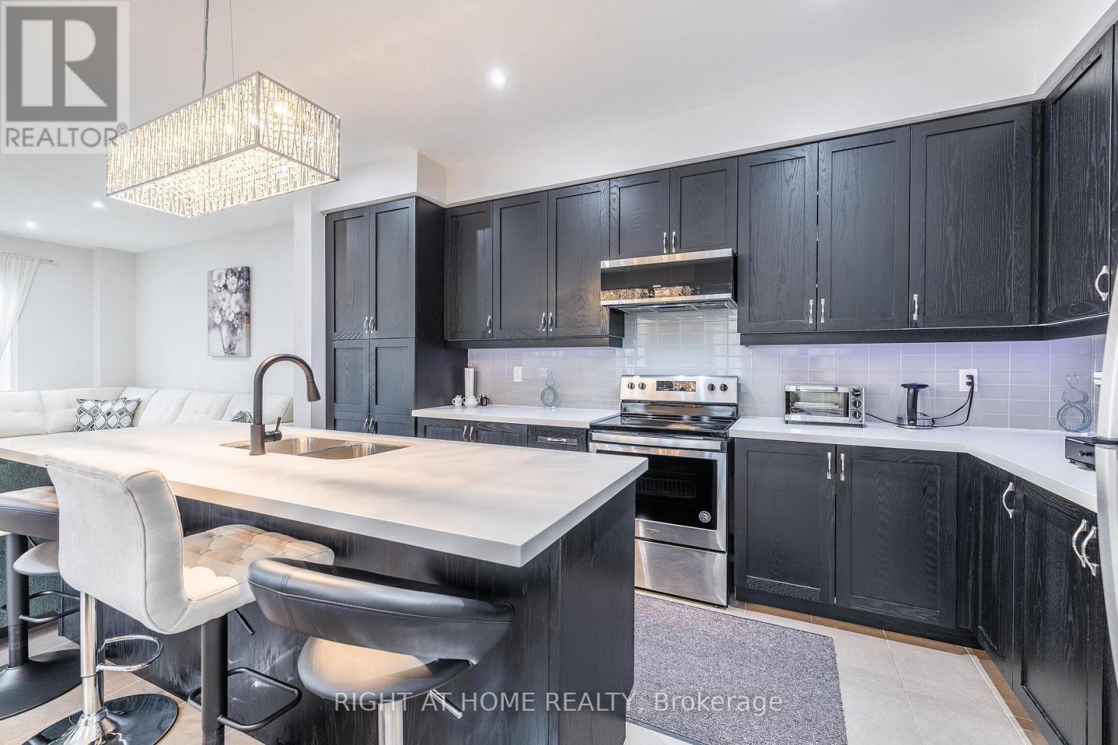 133 Benadir Avenue, Caledon, Ontario  L7C 4E7 - Photo 7 - W13023266