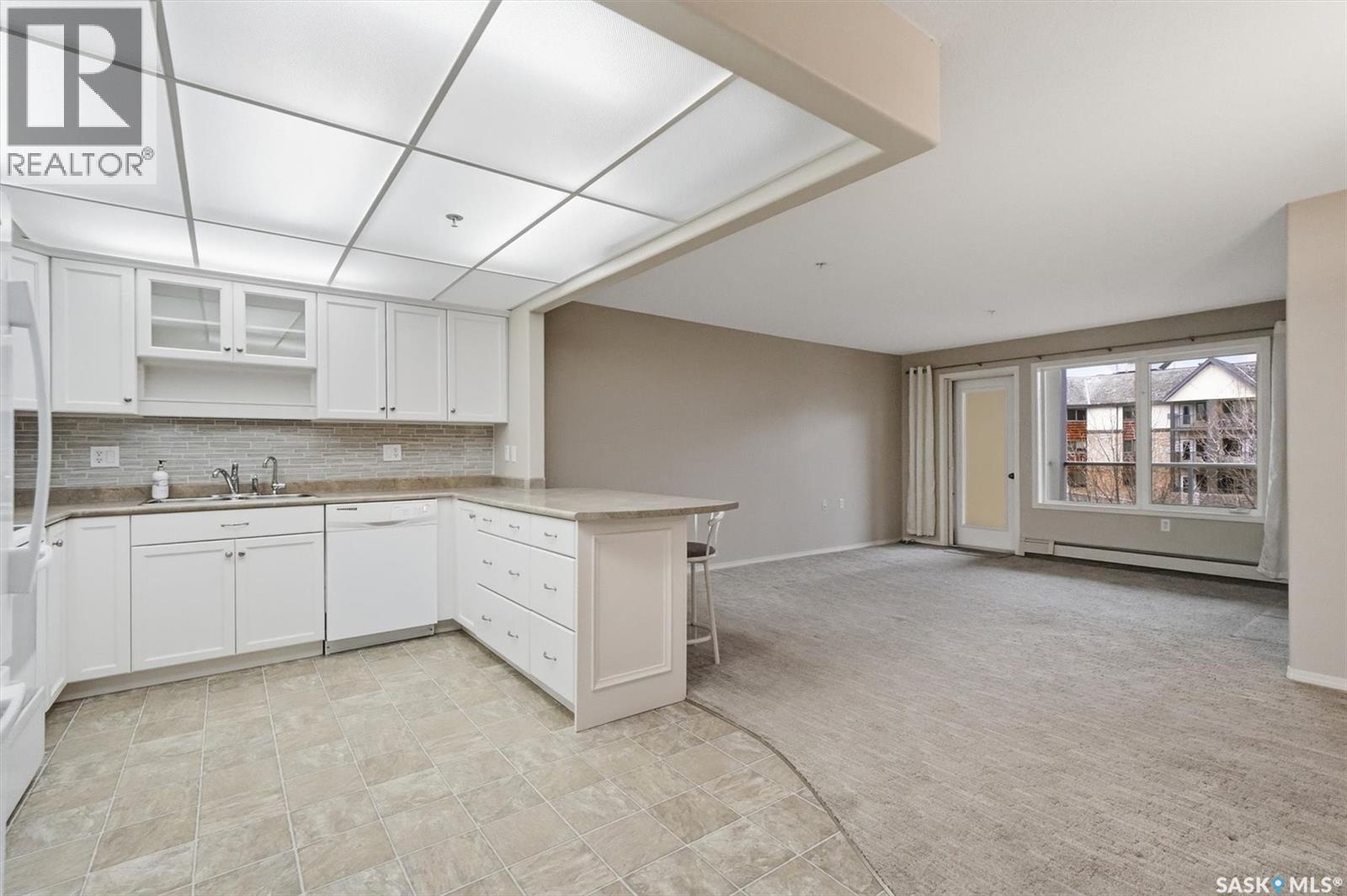 304 1622a Acadia Drive, Saskatoon, Saskatchewan  S7H 5H7 - Photo 4 - SK033078