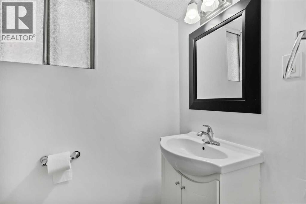 230 8a Street Ne, Calgary, Alberta  T2E 4J1 - Photo 21 - A2268621