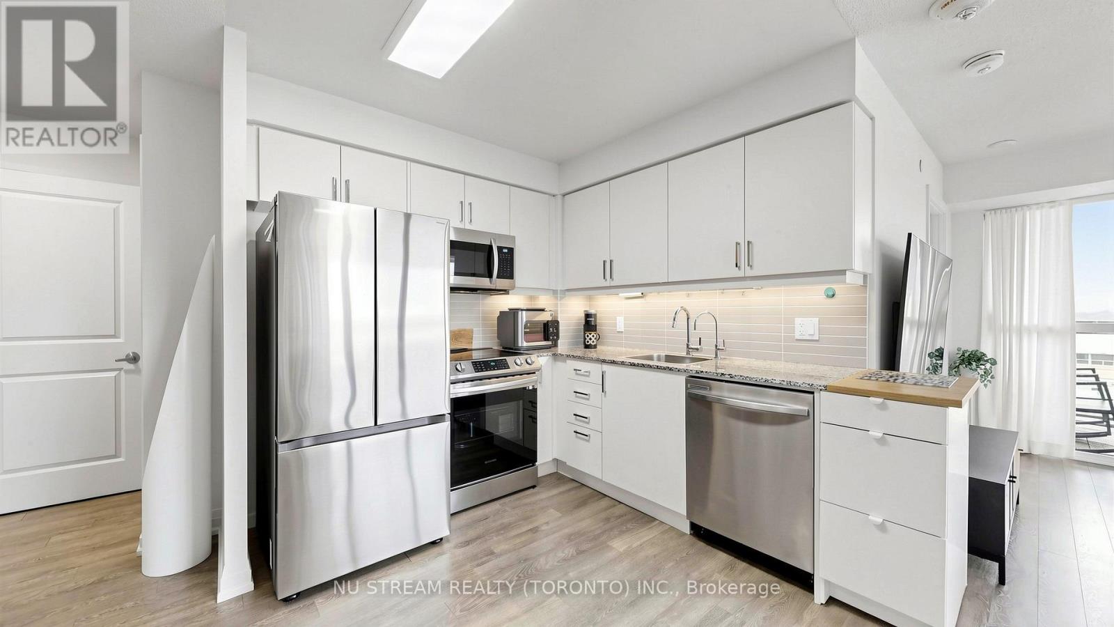 2109 - 20 Meadowglen Place, Toronto, Ontario  M1G 0A9 - Photo 10 - E13023300