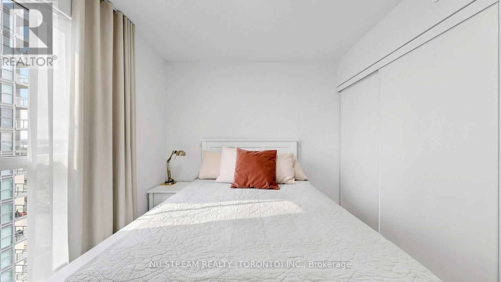 2109 - 20 Meadowglen Place, Toronto, Ontario  M1G 0A9 - Photo 16 - E13023300