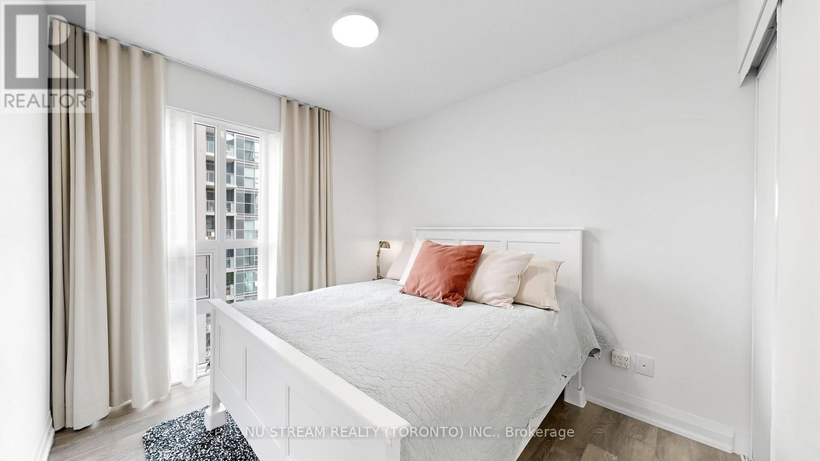 2109 - 20 Meadowglen Place, Toronto, Ontario  M1G 0A9 - Photo 18 - E13023300