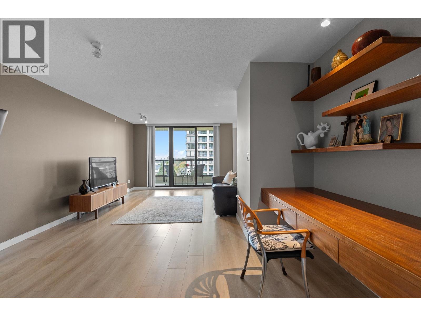 802 7088 Salisbury Avenue, Burnaby, British Columbia  V5E 0A4 - Photo 4 - R3113628