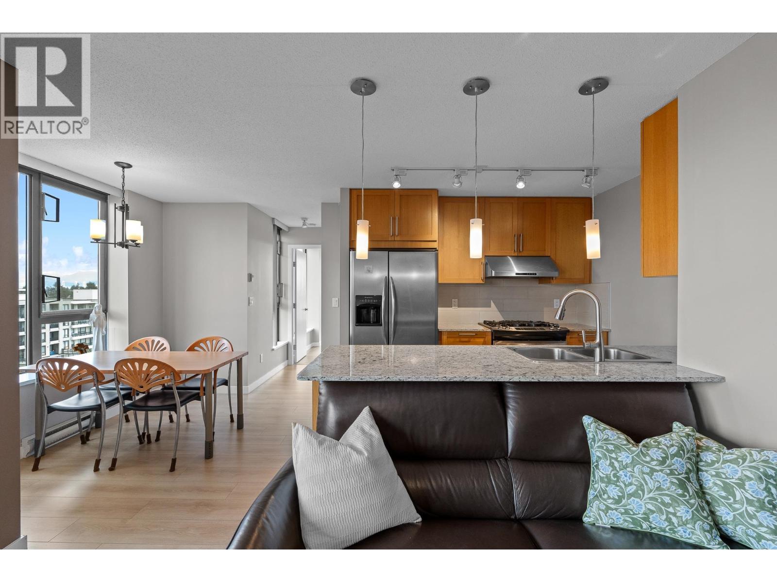 802 7088 Salisbury Avenue, Burnaby, British Columbia  V5E 0A4 - Photo 10 - R3113628