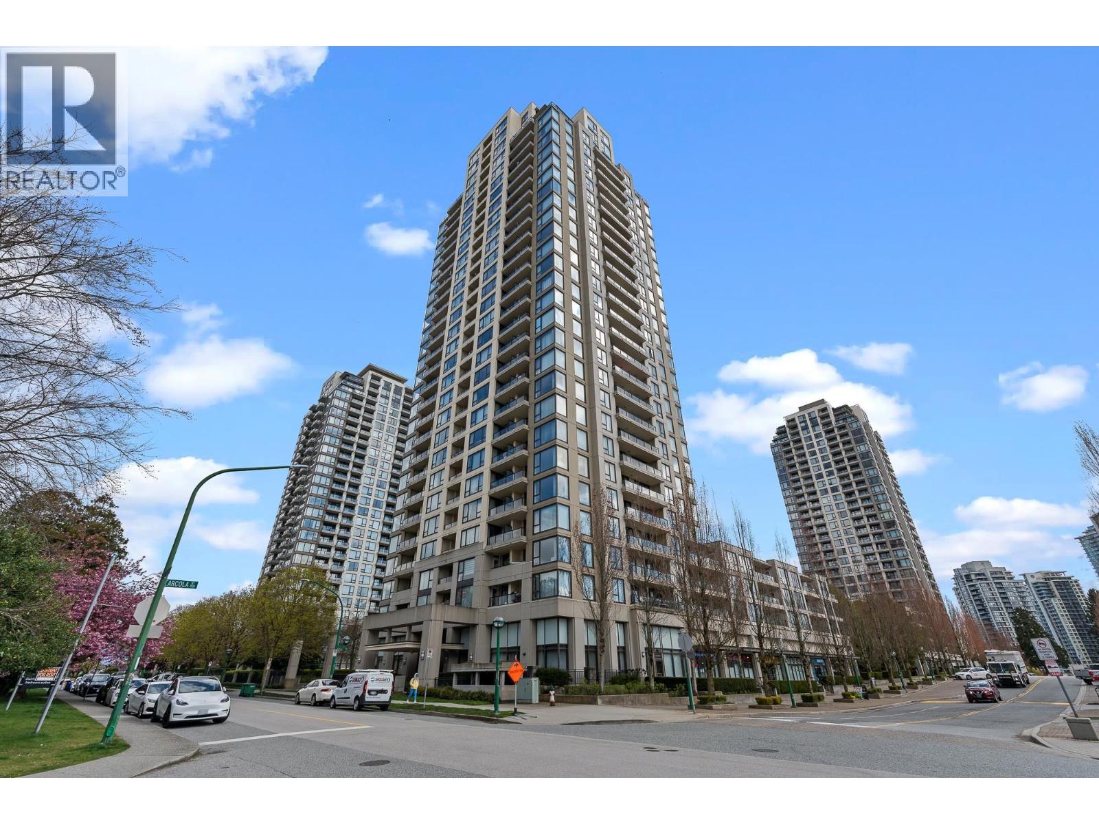 802 7088 SALISBURY AVENUE, Burnaby, British Columbia