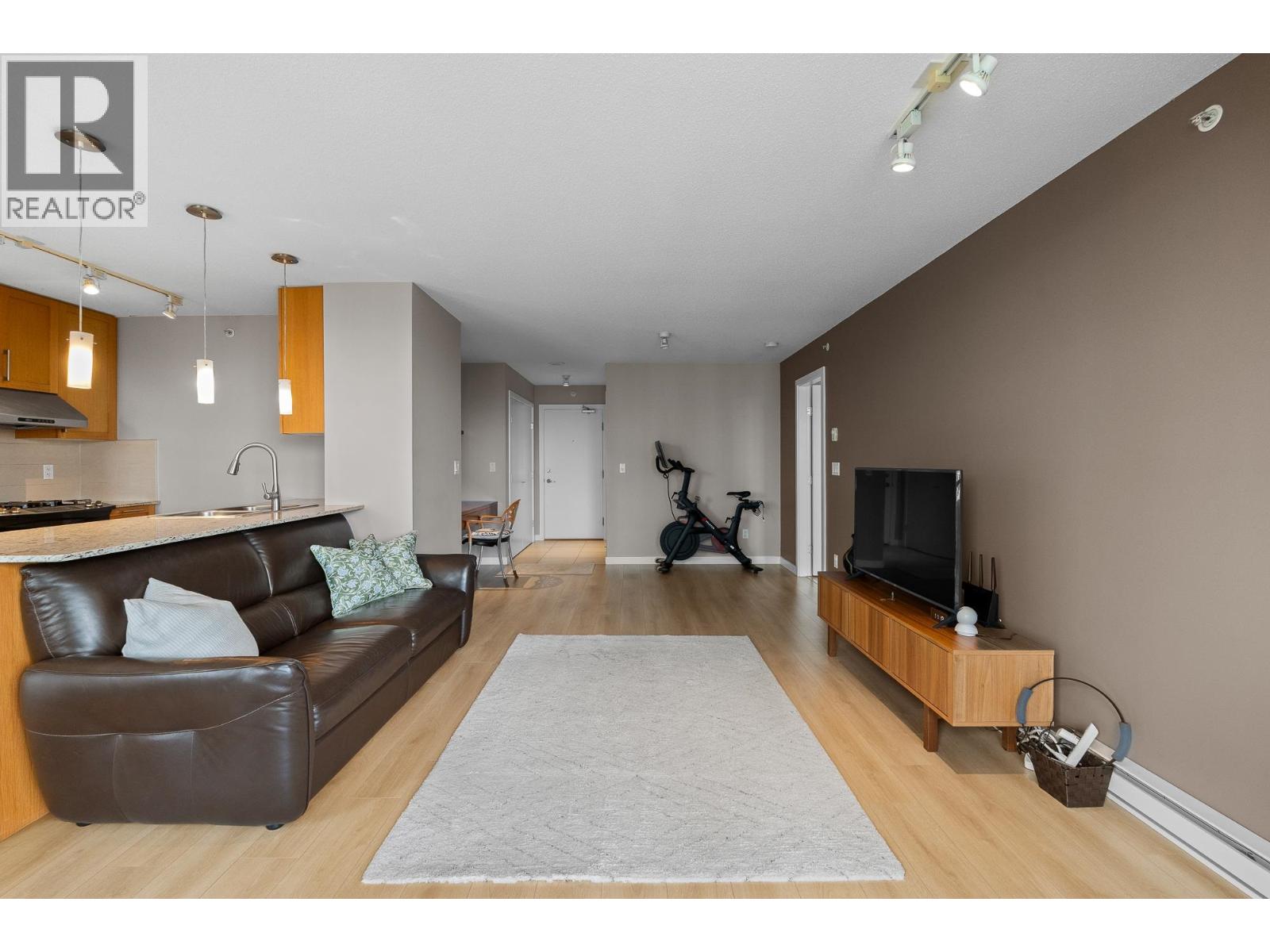 802 7088 Salisbury Avenue, Burnaby, British Columbia  V5E 0A4 - Photo 9 - R3113628