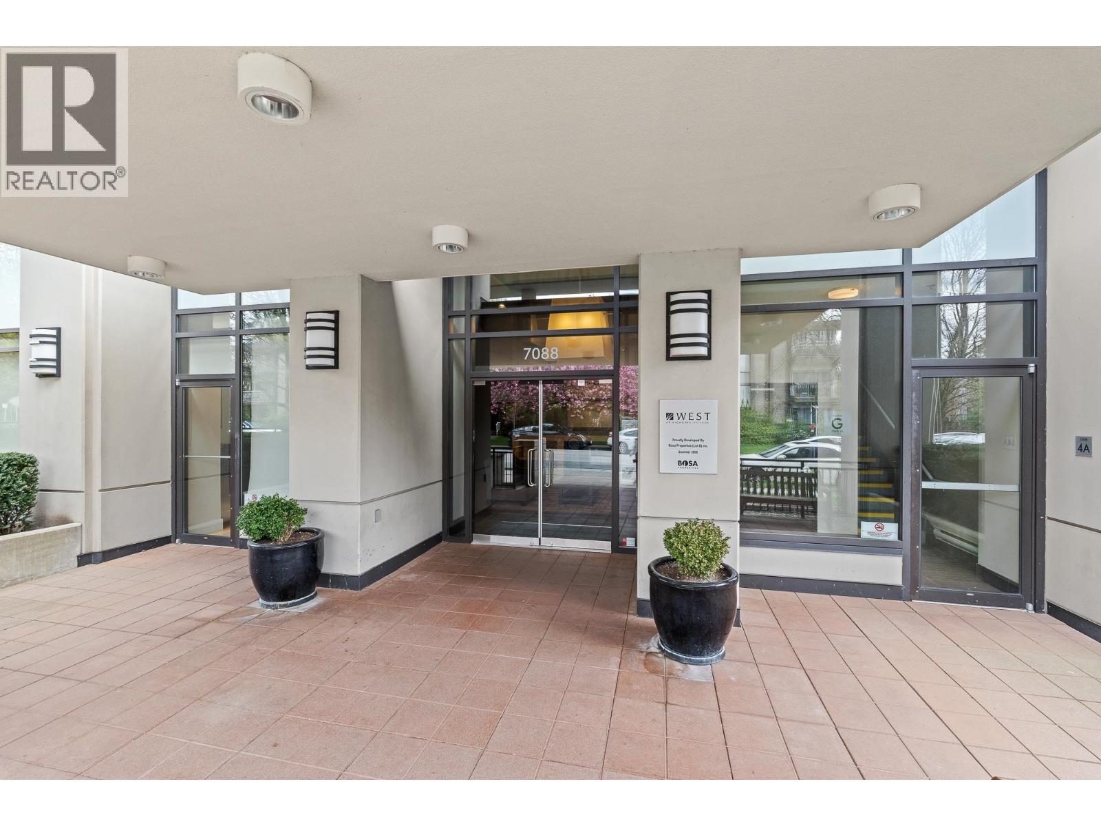 802 7088 Salisbury Avenue, Burnaby, British Columbia  V5E 0A4 - Photo 2 - R3113628