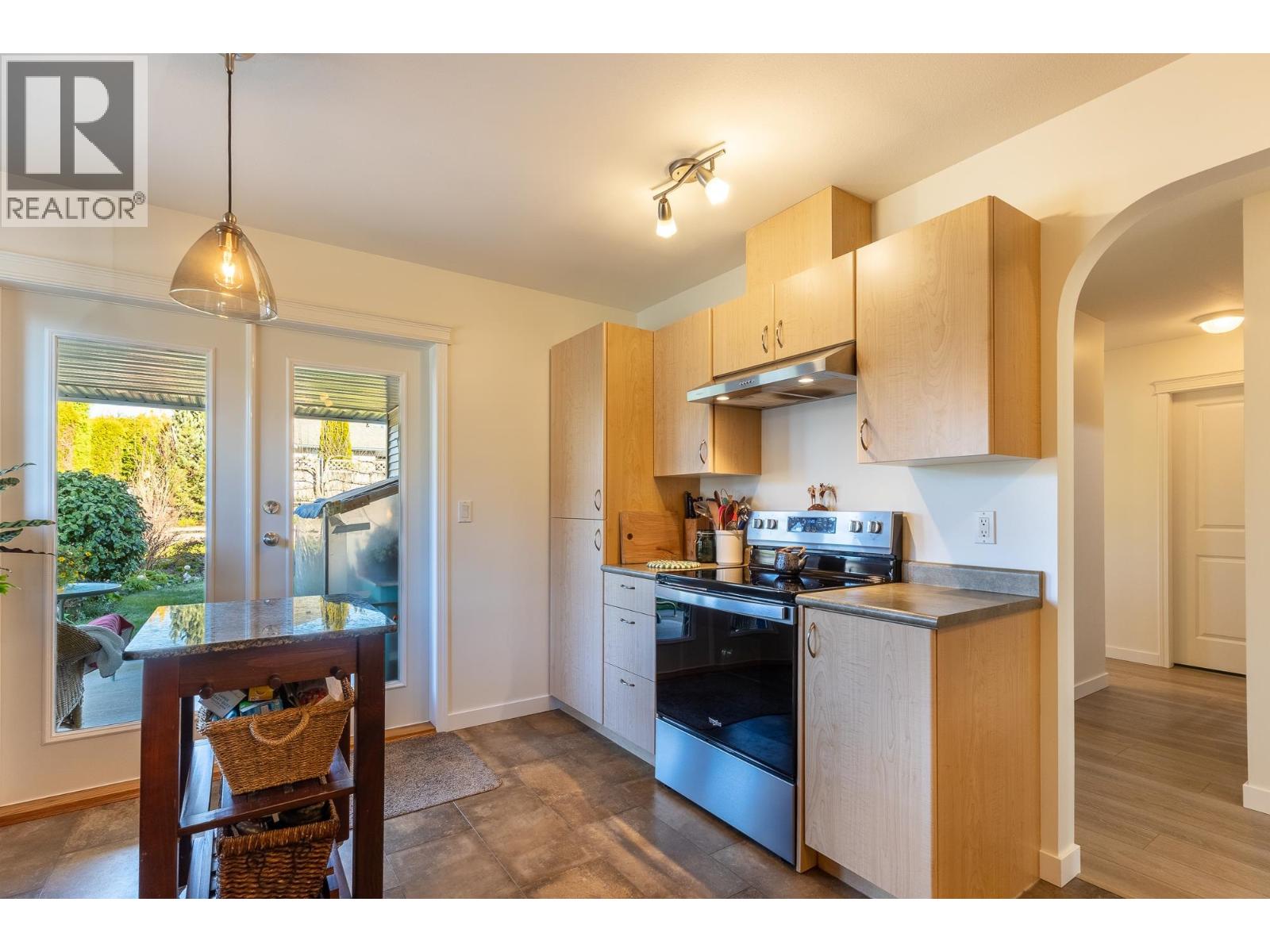 6270 Homestead Avenue, Sechelt, British Columbia  V7Z 0M6 - Photo 11 - R3082206