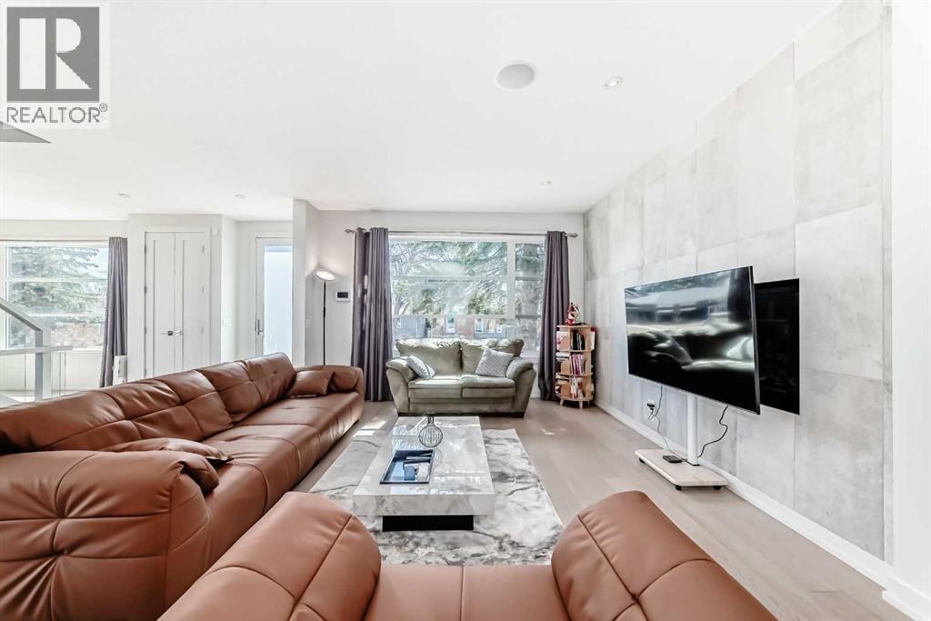 112 Hanover Road Sw, Calgary, Alberta  T2V 3J4 - Photo 8 - A2302268