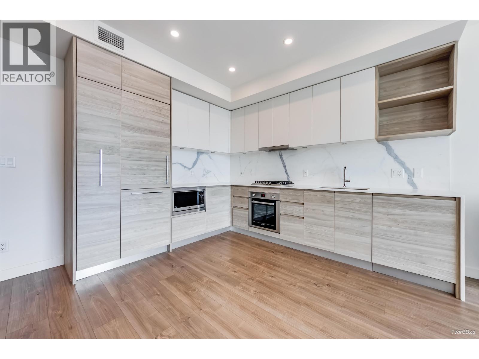 2407 595 Austin Avenue, Coquitlam, British Columbia  V3K 0G7 - Photo 5 - R3113299