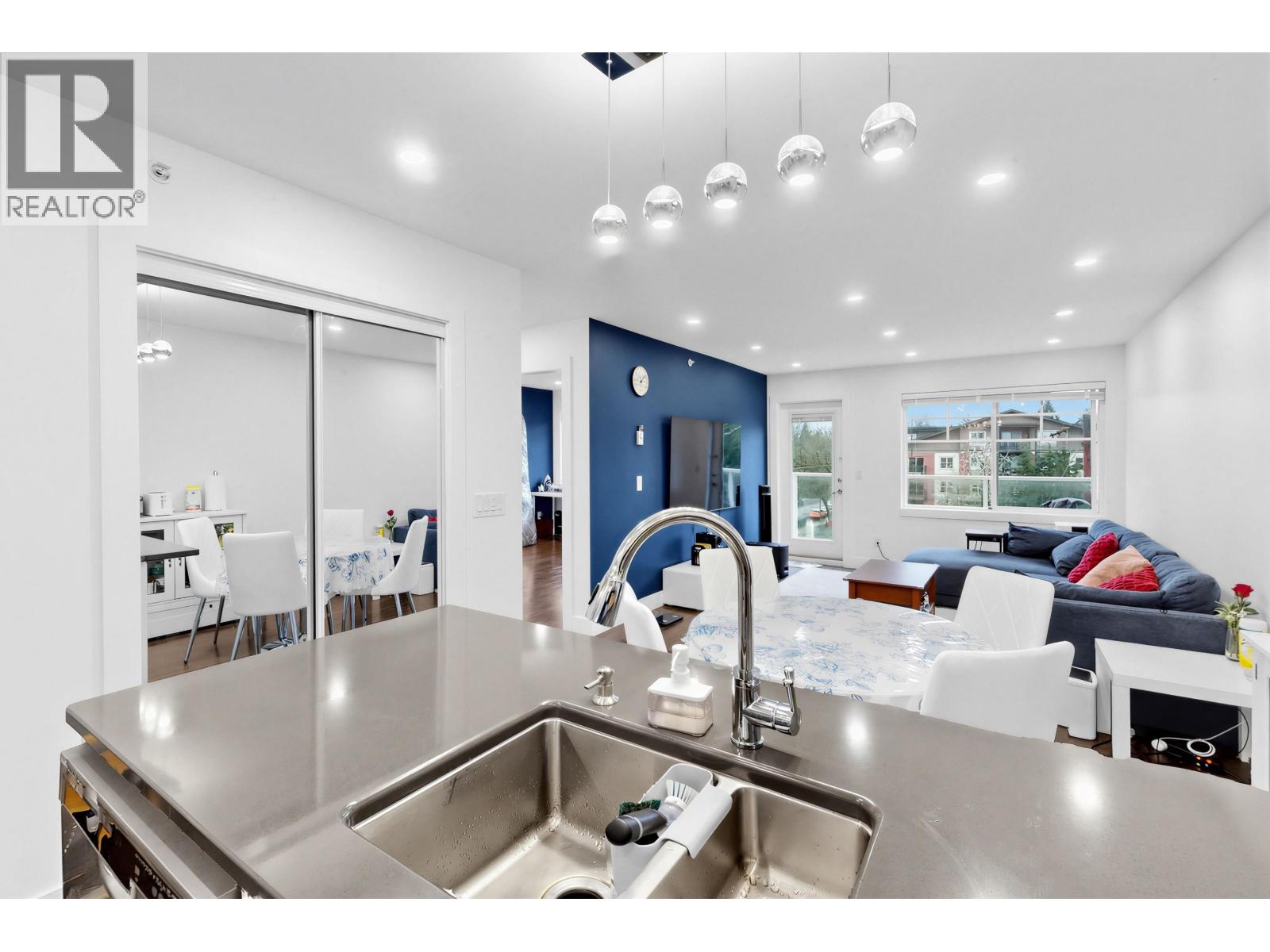 401 1990 Westminster Avenue, Port Coquitlam, British Columbia  V3B 1E8 - Photo 6 - R3113754