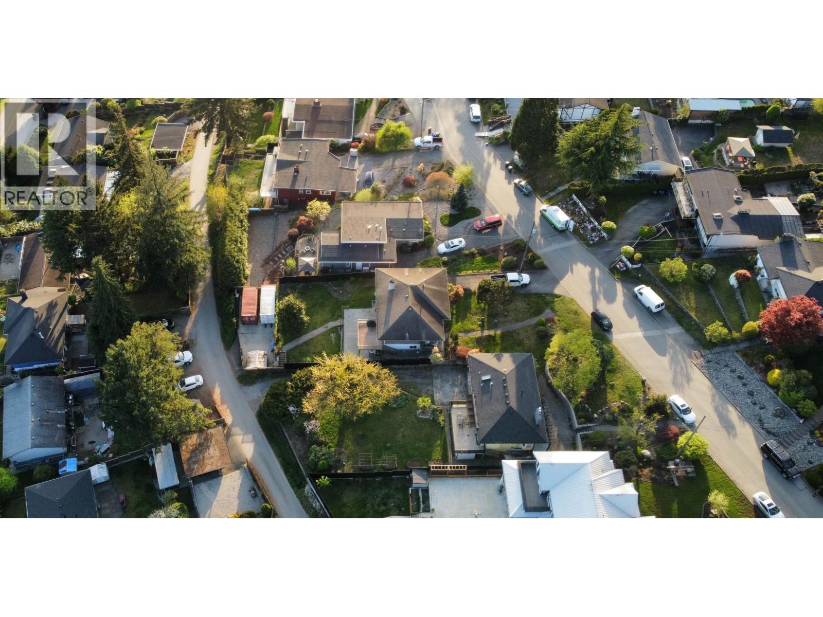 320 Seaforth Crescent, Coquitlam, British Columbia  V3K 2M4 - Photo 31 - R3113242