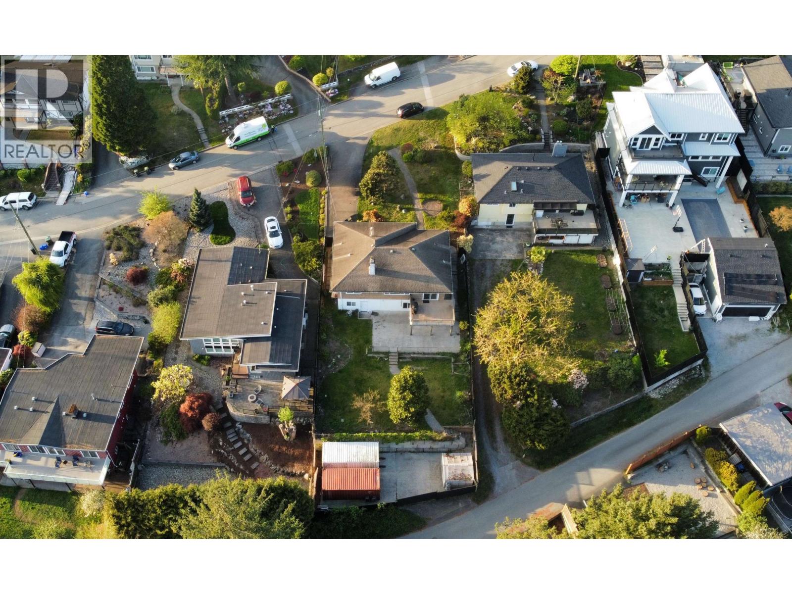 320 Seaforth Crescent, Coquitlam, British Columbia  V3K 2M4 - Photo 29 - R3113242