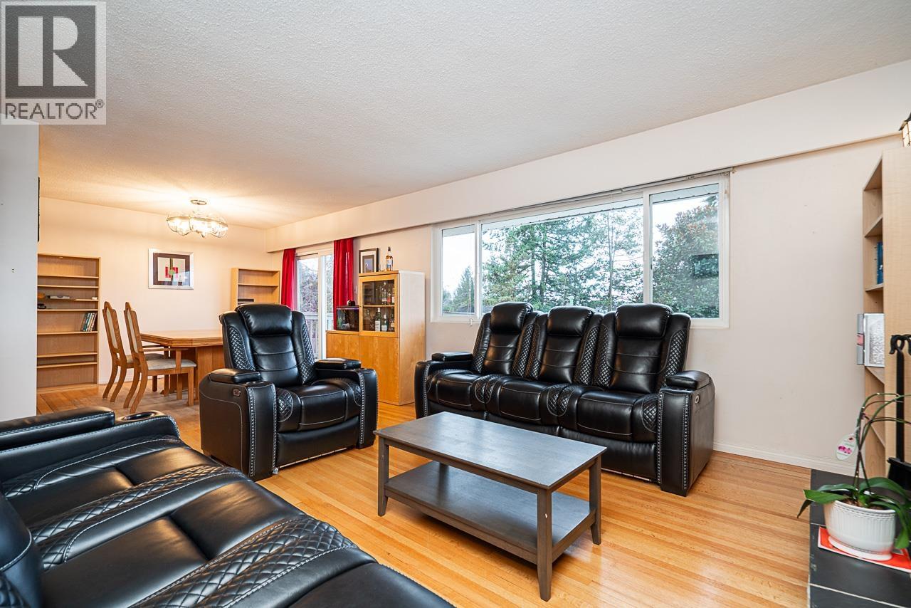 320 Seaforth Crescent, Coquitlam, British Columbia  V3K 2M4 - Photo 8 - R3113242