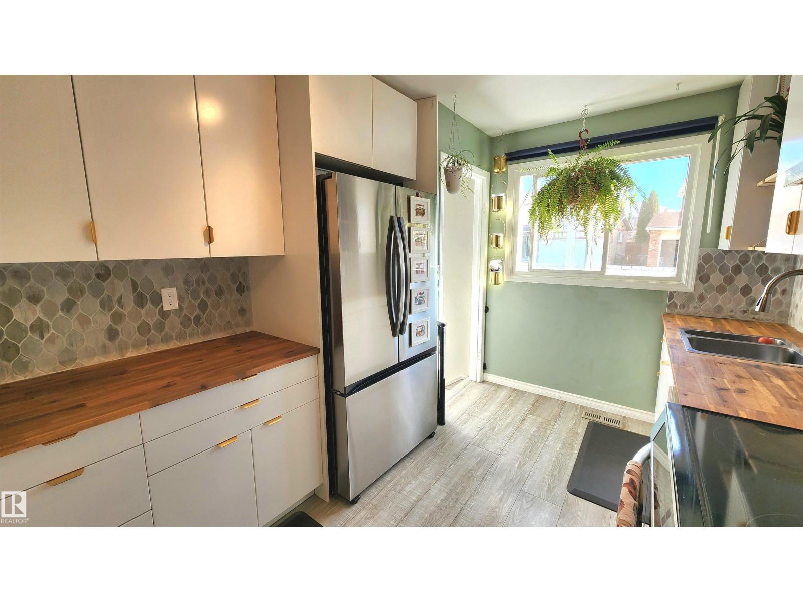 3531 46 St Nw, Edmonton, Alberta  T6L 5C6 - Photo 12 - E4483287