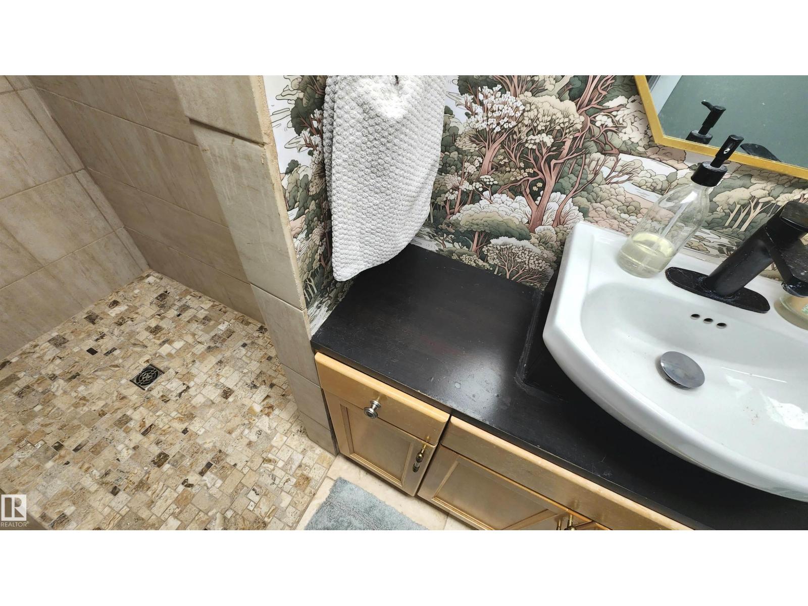 3531 46 St Nw, Edmonton, Alberta  T6L 5C6 - Photo 23 - E4483287