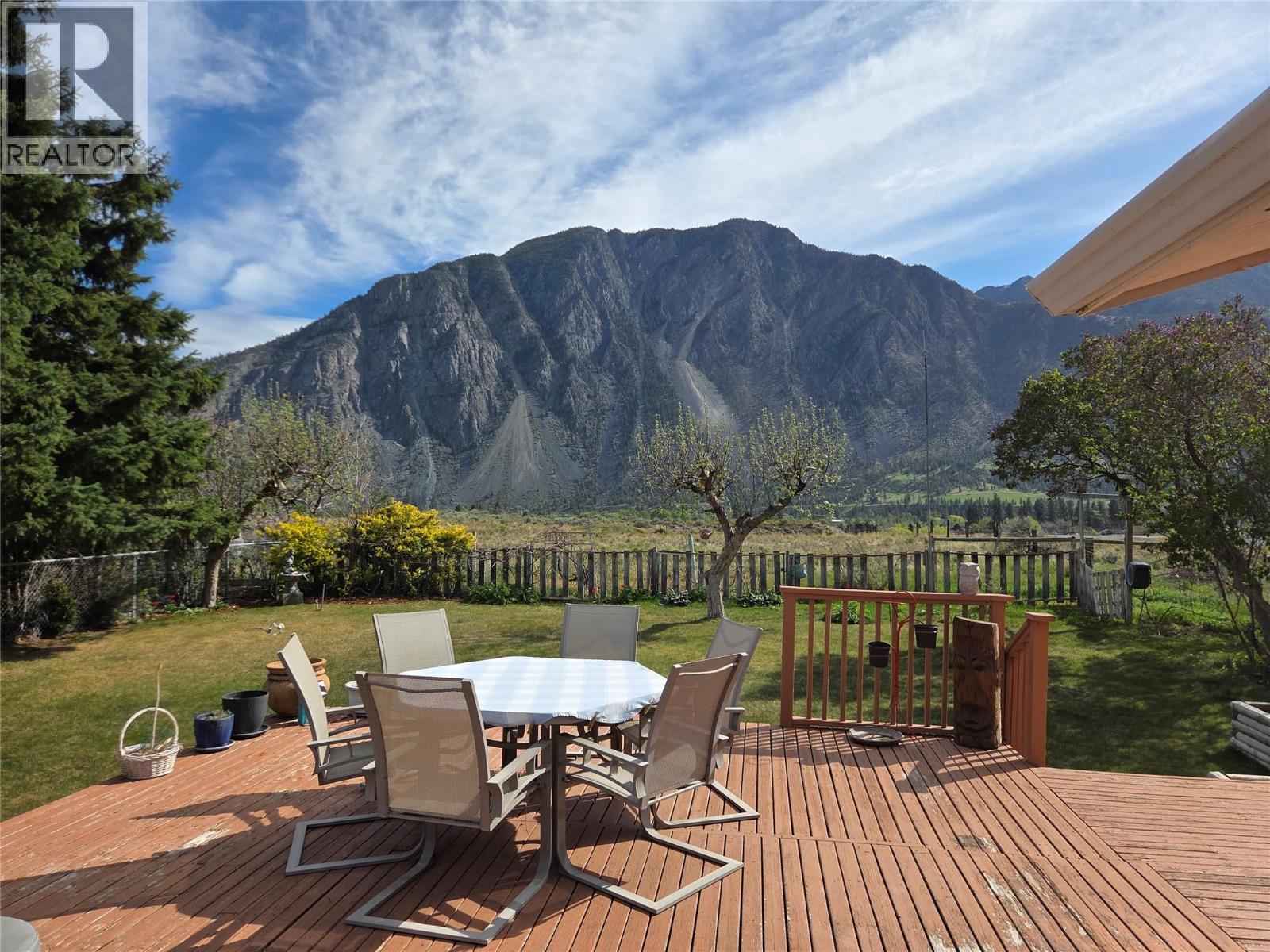 723 3rd Avenue, Keremeos, British Columbia  V0X 1N2 - Photo 23 - 10384153