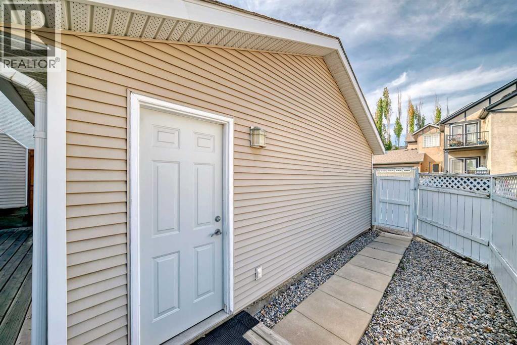 42 Ypres Green Sw, Calgary, Alberta  T2T 6M1 - Photo 45 - A2252885