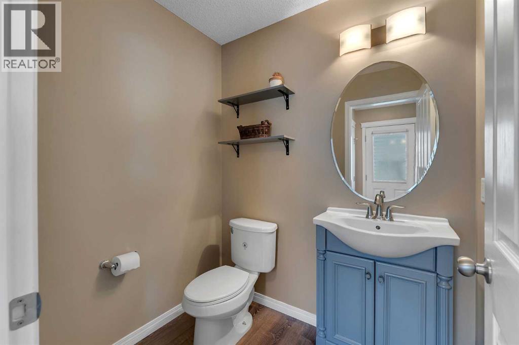 23 Copperpond Square SE, Calgary, Alberta  T2Z 0X2 - Photo 15 - A2290398