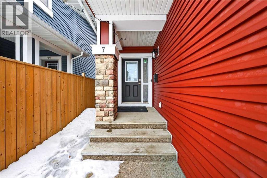 7 Redstone Park Ne, Calgary, Alberta  T3N 1B5 - Photo 3 - A2292151