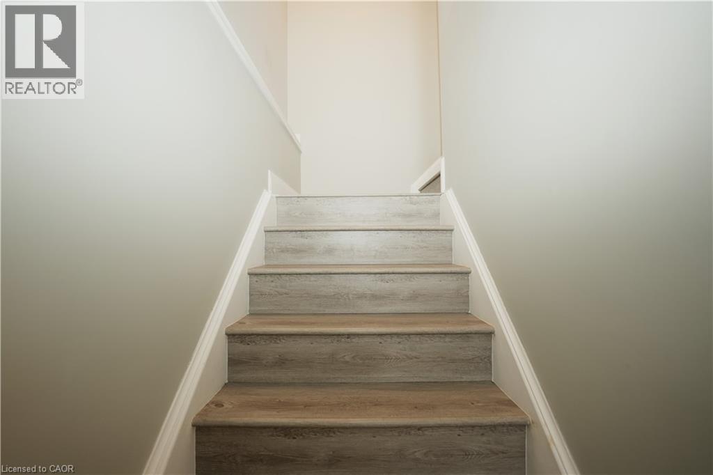 11 Lemonbalm Street, Kitchener, Ontario  N2E 3V9 - Photo 12 - 40806707