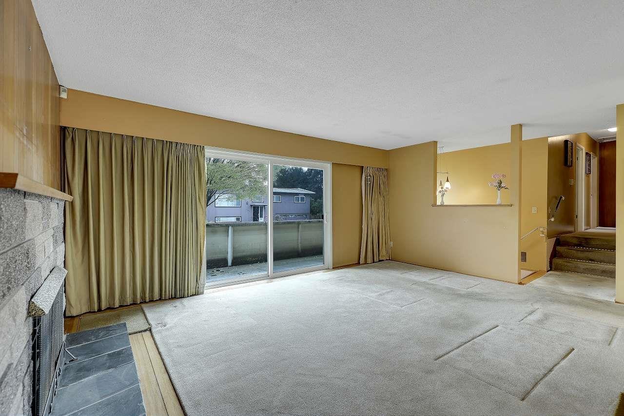 11050 Swan Crescent, Surrey, British Columbia  V3R 5B6 - Photo 2 - R3104860