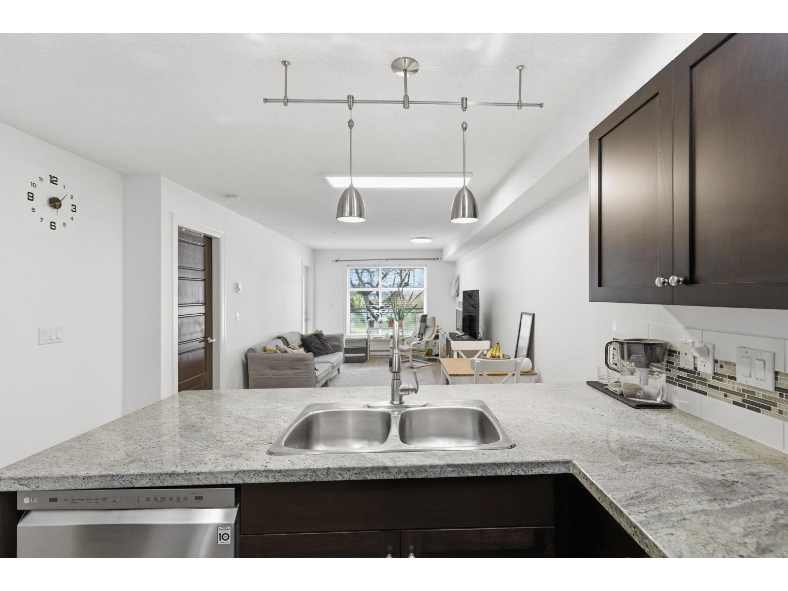 109 45640 Alma Avenue, Vedder Crossing, Chilliwack, British Columbia  V2R 0P8 - Photo 12 - R3108443