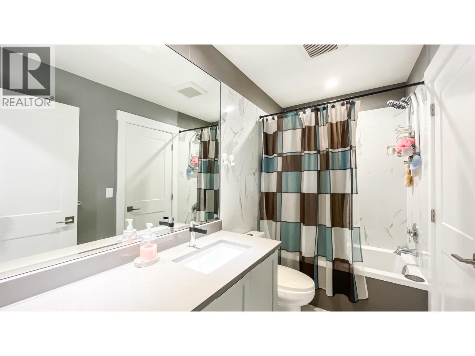 2 3535 Princeton Avenue, Coquitlam, British Columbia  V3E 0P1 - Photo 30 - R3113378