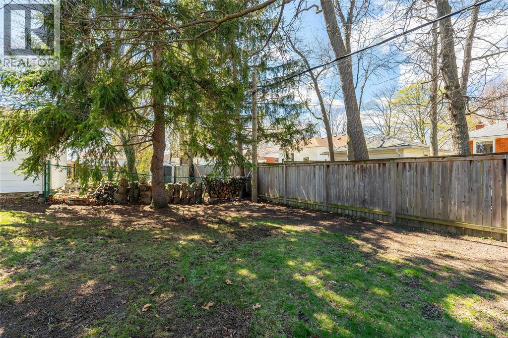 1203 Colborne Road, Sarnia, Ontario  N7V 3K9 - Photo 34 - 26007355