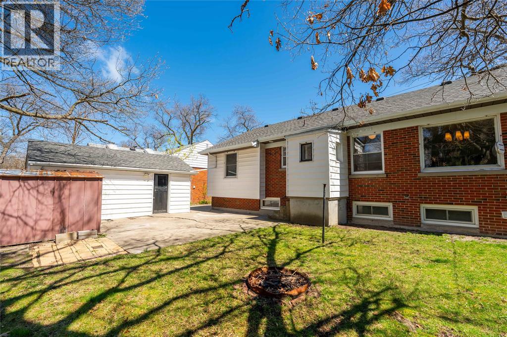 1203 Colborne Road, Sarnia, Ontario  N7V 3K9 - Photo 31 - 26007355