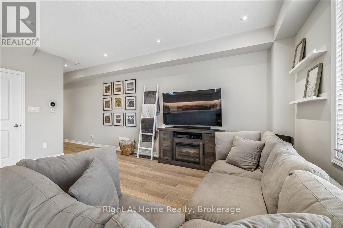 67 Foothills Lane, Hamilton, Ontario  L8E 0K1 - Photo 10 - X13023414