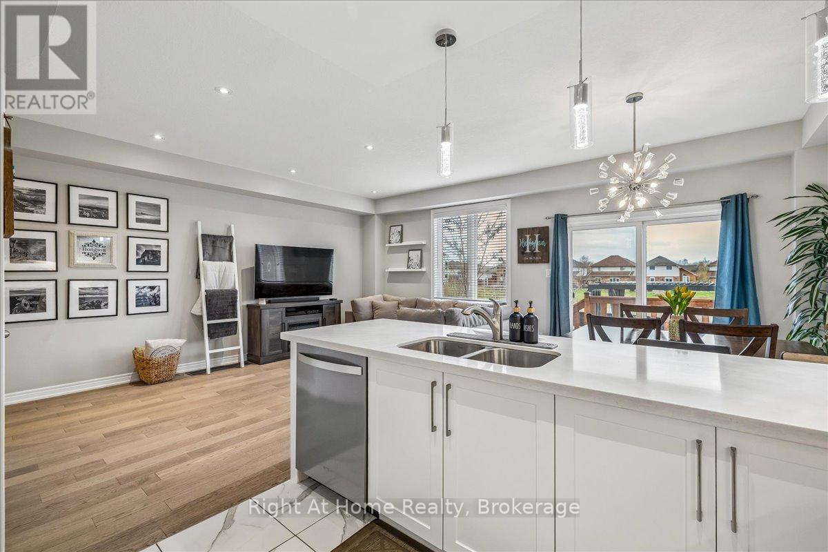 67 Foothills Lane, Hamilton, Ontario  L8E 0K1 - Photo 17 - X13023414