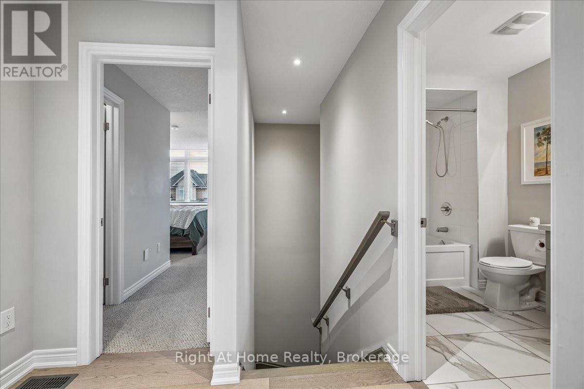 67 Foothills Lane, Hamilton, Ontario  L8E 0K1 - Photo 18 - X13023414